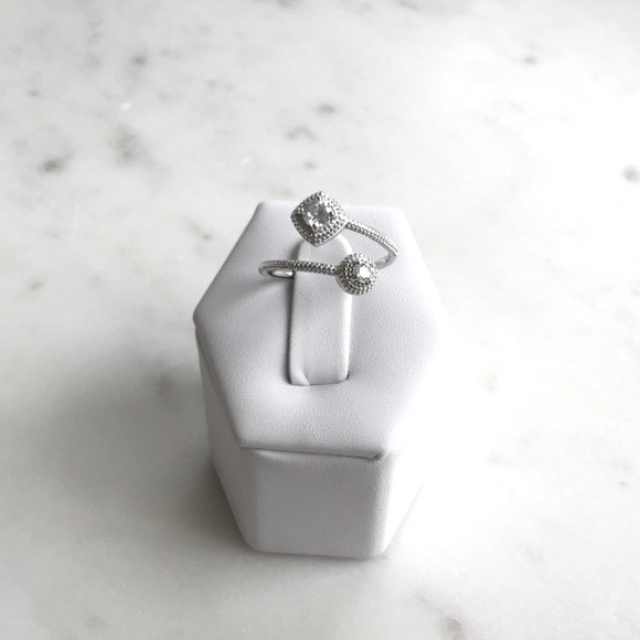 Clearance Sale $20! Sterling Silver Cz Ring - Picture 9 of 16